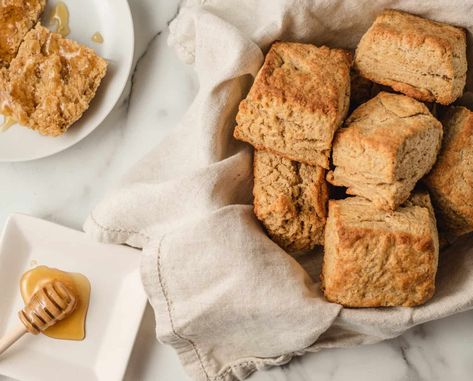 Flaky Einkorn Biscuits Einkorn Biscuits, Einkorn Flour, Whole Grain Flour, Flaky Biscuits, Hearty Soup, Buttery Biscuits, Biscuits Recipe, Flavored Sugar, Hearty Soups