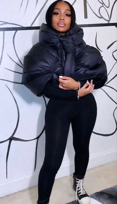 Jada Wayda, Jayda Wayda Outfit, Jayda Cheaves, Jayda Wayda, Boujee Outfits, Looks Black, Puffy Jacket, Cute Swag Outfits, All Black Outfit