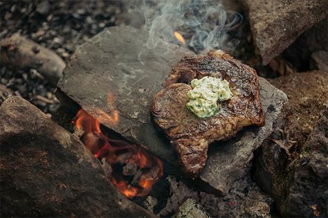 Find the recipe for Steak On a Hot Rock with Wild Herb Butter and other herb recipes at Epicurious.com Herb Butter Recipe, Vegetable Kebabs, Foil Pack Meals, Cooking Stone, Rock Recipes, Grilled Dinner, Easy Camping Meals, Fire Cooking, Campfire Cooking