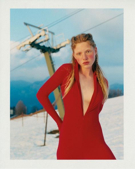 CACTUS ADAPTATION SS21 by Noel Quintela (Cactus) Snow Editorial, Snow Photoshoot, Terra Nova, Snow Girl, Model Outfit, Winter Photoshoot, Snow Fashion, Model Inspo, Photoshoot Themes