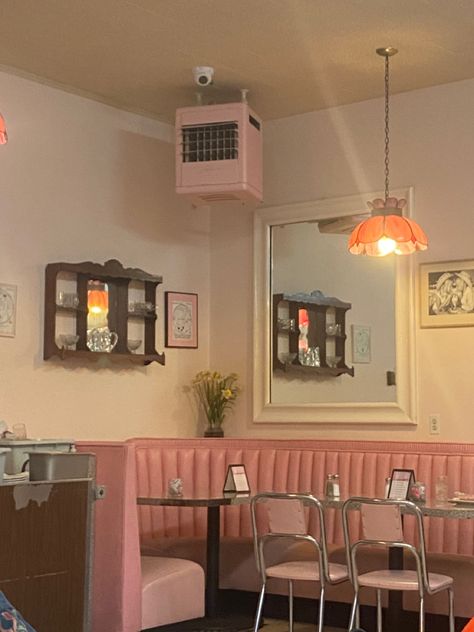 70s Diner Aesthetic, Pink Diner, 50s Diner Kitchen, Mcdonald's Aesthetic, 80s 90s Aesthetic, Diner Aesthetic, 1950s Diner, Dining Booth, Pop Up Cafe