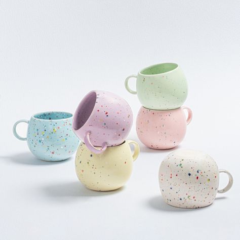 Brighten up your day with the colour palette of the New Party collection! Each New Party mug is a work of art sprinkled with dots of joy and creativity. Perfect for those moments of pause that deserve a special touch. What colour would you choose for today? What colour brightens your day? Comment here and take a look at the collection via the link in the bio! #plasticfree #dish #tabledecor #breakfast #coffeemugs #mug #coffeetime Melting Ice Cream, Pasta Plates, Papa Gifts, Mama Gifts, Plates And Bowls, Ceramic Mugs, Good Mood, Earthenware, Colour Palette