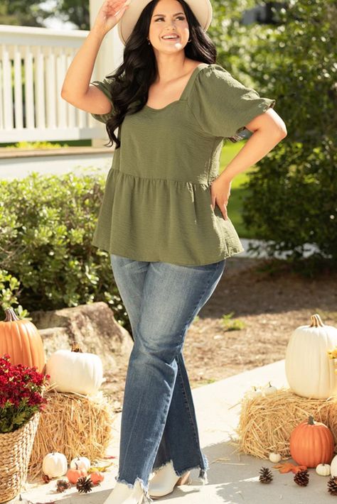 $5.29 Jungle Green Solid Short Sleeve Square Neck Plus Babydoll Top Wholesale Peplum Designs, Lisa Fischer, Outfit Plus Size, Flowy Style, Babydoll Shirt, Look Plus Size, Jungle Green, Graphic Tank Tops, Sage Color