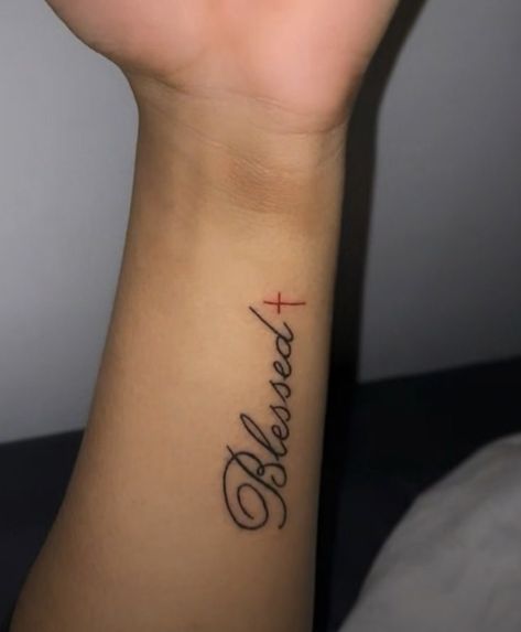 Tattoo Ideas Boys Arm, Tattoo Ideas Female Tricep, Tattoo Ideas Female In Spanish, Small Tattoo Ideas For Women Arm, Small Blessed Tattoos For Women, Small Girl Tattoos Black Women, Simple Women Tattoos, Cute Wrist Tattoos Black Women, Small Bible Verse Tattoos For Women On Arm