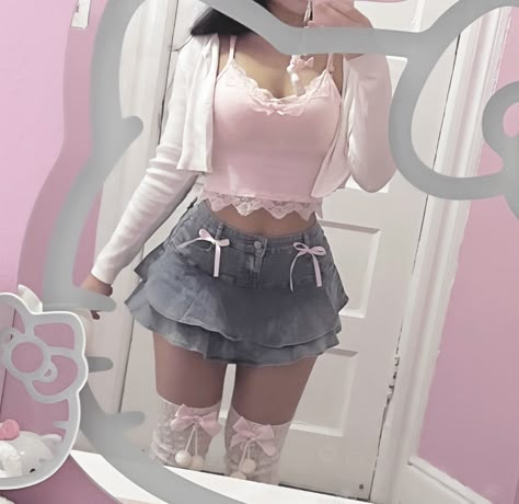 Pink And White Alt Outfits, Kawaii Soft Outfits, Pink Outfits Kawaii, Soft Pink Aesthetic Clothes, Pink And White Aesthetic Outfit, Kawaii Coquette Outfits, Sleepycore Outfits, Cute Light Pink Outfits, E Girl Outfits Pink