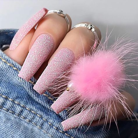 Pom Pom Nail Design, Pompom Nails, Pom Pom Nails, Fur Nails, Bling Nail Art, Glitter Nails Acrylic, Gelish Nails, Ballerina Nails, Pretty Nail Art Designs