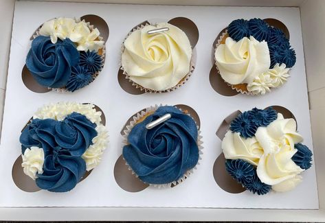 Navy Blue Cupcakes, Navy Blue White And Gold Cupcakes, Navy And White Cupcakes, Navy Cupcakes, Blue Wedding Cupcakes, Cream Wedding Cakes, Green Cupcakes, Elegant Cupcakes, Gold Cupcakes