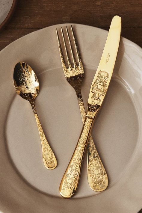 Restaurant Cutlery, Gold Fork, Luxury Cutlery, Gold Cutlery Set, Cars Accessories, Gold Cutlery, Gold Flatware, Eating Utensils, House Design Pictures