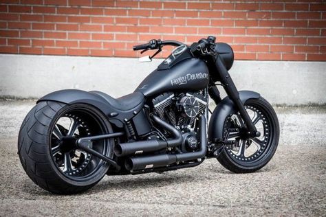 The Best Harley Davidson Motorcycles of the 1950s Hd 883 Iron, Vrod Custom, Hd Fatboy, Motocykle Harley Davidson, Harley Davidson Night Rod, Harley Davidson Pictures, Мотоциклы Harley Davidson, Harley Fatboy, Motos Harley