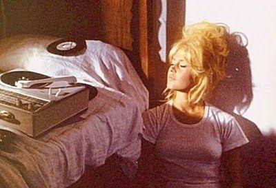 Bridget Bardot.. Records, and Sunshine #blonde #hair #bridgetbardot Ontario Winter, 60s Aesthetic, Bridgette Bardot, Bridget Bardot, Jean Shrimpton, Bianca Jagger, 70s Aesthetic, Winter Event, Sharon Tate