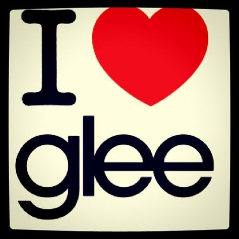 I <3 Glee Rosemary Core, Glee Pfp, Kitty Glee, Glee Party, Glee Poster, Cost Bedroom, Glee Aesthetic, Glee Episodes, Glee Icons