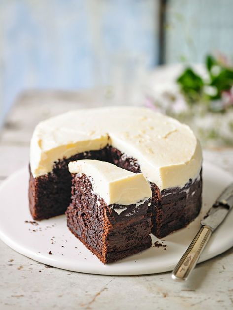 The Great British Bake Off: Make your own showstoppers with these Cake Week recipes - The Sunday Post The Great British Baking Show Recipes, British Bake Off Recipes, British Cake, Bake Off Recipes, The Great British Bake Off, British Bake Off, British Baking, Great British Bake Off, Bake Off