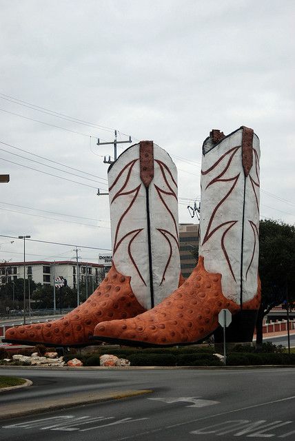 Giant Cowboy Boots at North Star Mall, San Antonio Texas. San Antonio Vacation, Texas Cowboy Boots, Lackland Afb, Only In Texas, Texas Cowboy, Famous Monuments, Loving Texas, Texas Girl, Texas History