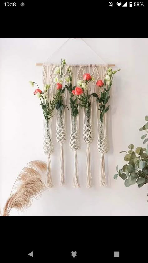 Wall Hanging Flowers, Plant Hanger Ideas, Hanging Fruit Basket, Simpul Makrame, Macrame Plant Hanger Patterns, Macrame Knots Tutorial, Macrame Knots Pattern, Macrame Wall Hanging Diy, Macrame Curtain