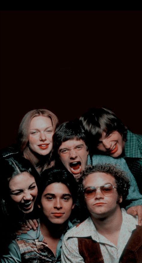 70s Show Wallpaper, That 70s Show Aesthetic, 70 Show, 70s Show, 70s Vibes, That 70s Show, Cultura Pop, Series Movies, Movies Showing