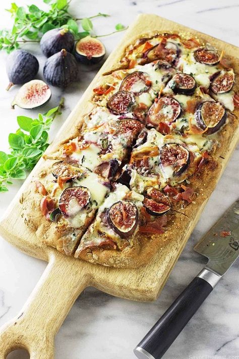 Mission Fig Recipes, Prosciutto Flatbread, Fig Flatbread, Fig And Prosciutto, Gorgonzola Cream Sauce, Fig Pizza, Black Mission Fig, Gorgonzola Sauce, Cheese Sauce Recipe