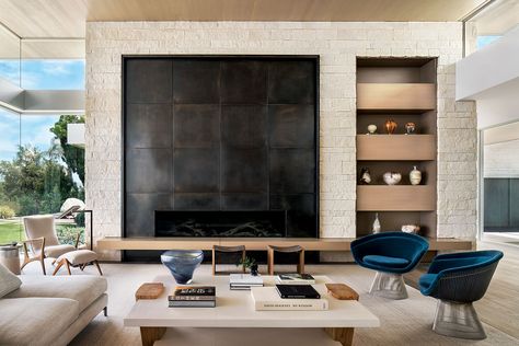 James Magni and Paul McClean Collaborate on a Modern Residence that Makes the Most of Its Breathtaking Setting - Galerie Steel Fireplace, White Mantel, Interior Desig, Open Fireplace, Modern Fireplace, Fireplace Wall, Great Room, Fireplace Design, Fireplace Surrounds