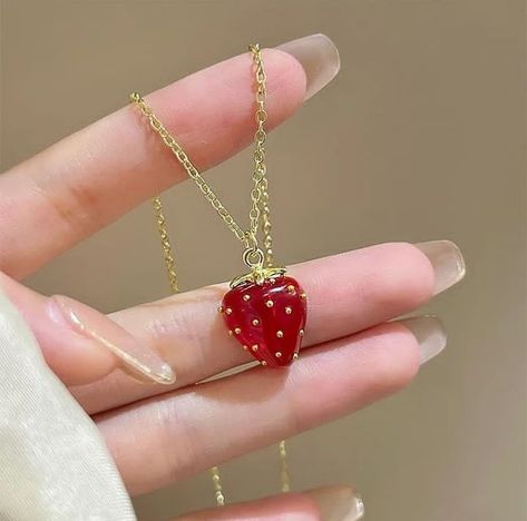 Strawberry Jewelry, Necklace Outfit, Pretty Jewelry Necklaces, Cute Little Things, Diy Hair Accessories, Fantasy Jewelry, Girly Jewelry, Dream Jewelry, Stylish Jewelry