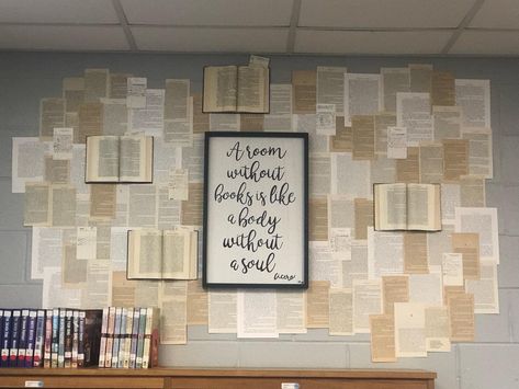 Dark Academia Classroom, Academia Classroom, High School English Classroom Decor, Ar Book, School Library Book Displays, School Library Bulletin Boards, Theatre Classroom, English Classroom Decor, High School English Classroom