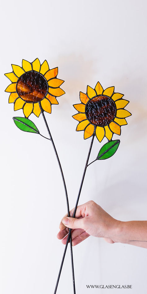 Stained Glass Sunflowers Stained Glass Sunflower Patterns Free, Easy Stained Glass Ideas, Sunflower Stained Glass Patterns, Stained Glass Sunflower Pattern, Stained Glass Art Sunflower, Sunflower Stained Glass Window, Stained Glass Sunflower, Stained Glass Suncatchers Sunflower, Glass Sunflower