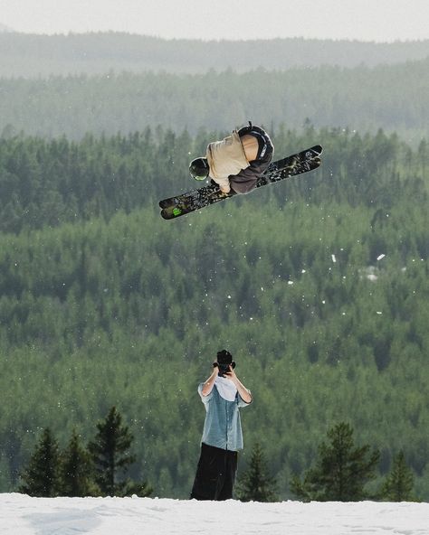 The definition of style. @hharlaut and @b._.dan on the new EDOLLO. #armadaskis January Collage, Snow Boarding Aesthetic, Snowboarding Art, Skiing Pictures, Snowboard Style, Armada Skis, Winter Core, Ski Board, Ski Bums