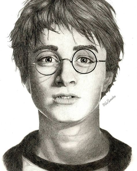 Portrait drawing I made of Daniel Radcliffe as Harry Potter Harry Potter Portraits, Harry Potter Funny Pictures, Harry Potter Sketch, Harry Potter Art Drawings, Harry Potter Painting, Realistic Portrait, Harry Potter Artwork, Images Harry Potter, Harry Potter Drawings