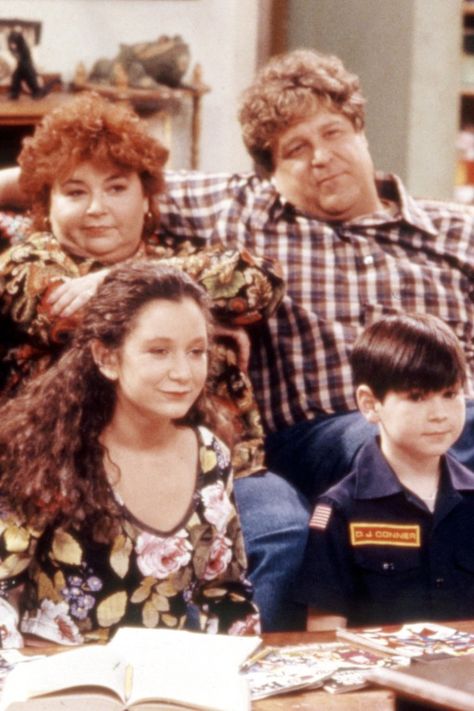 See How Much the Cast of Roseanne Has Changed Since the Sitcom’s Original Run Roseanne Conner, Dan Conner, Roseanne Tv Show, Roseanne Show, Roseanne Barr, 90s Tv Shows, I Dream Of Jeannie, Dream Of Jeannie, Family Tv