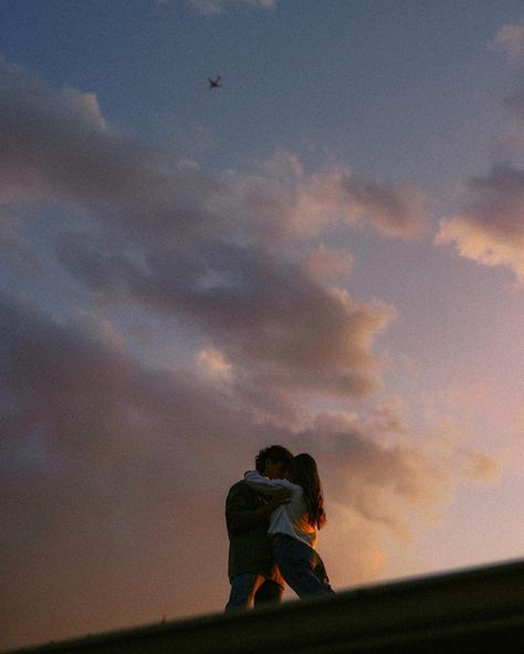 love along the rooftops with these two . . . . . . #couples couples photos #couplesphotography #love romantic, springtime, ring by spring, spring rings, spring, love spring, couples photos, couples love, photography, colors, editing, color grading, film, film love, filmy, filmic love, authentic love #authentic #authenticlovemag #777luckyfish Two Couples, Authentic Love, Spring Love, Couples Love, House Photography, Love Romantic, Couples Photos, Rooftops, Color Grading