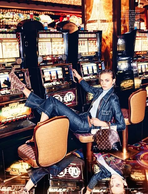 Vogue Netherlands, Casino Jackpot, Life Is A Game, Vegas Night, Sitting Pose, Casino Outfit, 90s Models, Casino Night, Casino Royale