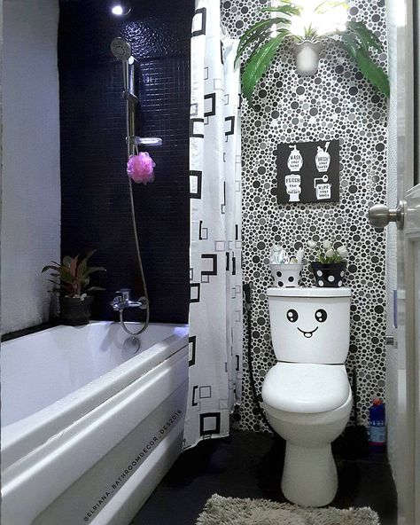 Desain Kamar Mandi Minimalis Kamar Mandi Kecil Affordable Bedroom Sets, Garden Design Ideas Inspiration, Minimalist Bathroom Design, Bathroom Model, Minimalist House Design, Large Bathrooms, Aesthetic Rooms, Tiny Bathroom, Minimalist Bathroom