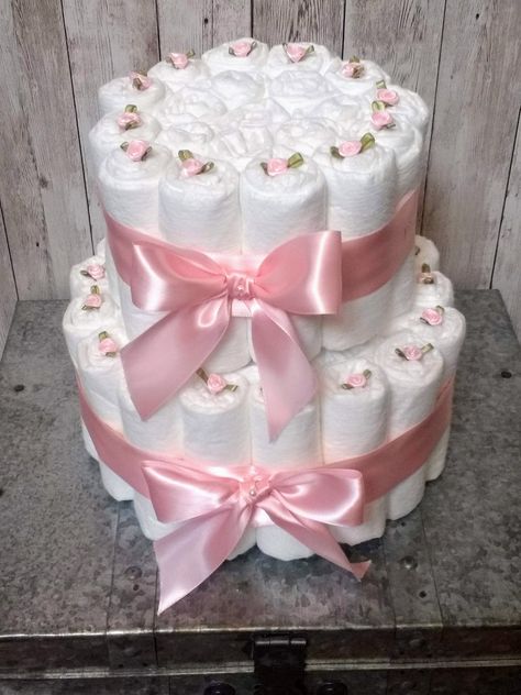 Diaper Jeep, Diaper Cake Girl, Pink Diaper Cakes, Diaper Bouquet, Diy Diaper Cake, Girl Diaper Cake, Idee Babyshower, Cake Girl