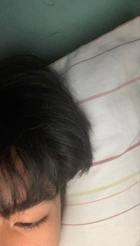 Boyfriend Sleeping Snapchat, Softlaunch Pictures, Sleeping Boyfriend Aesthetic, Softlaunch Boyfriend, Boyfriend Hair, Brown Eyes Aesthetic, Filipino Guys, Muka Lelaki, Boyfriend Pranks Pictures