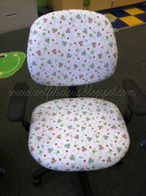 Wolfelicious: Chair Cover Tutorial Recover Office Chair Diy, Office Chair Slipcover Diy, Recover Office Chairs, Teacher Chairs, Office Chair Diy, Composite Adirondack Chairs, Office Chair Cover, Black Dining Room Chairs, Clever Classroom