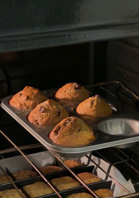 muffins, banana muffins, chocolate chips, baking, fall, aesthetic Banana Muffins Chocolate, Muffins Aesthetic, Cottage Baking, Choc Muffins, Baking Fall, Muffins Banana, Muffins Chocolate, Game Aesthetic, Banana Chocolate Chip Muffins