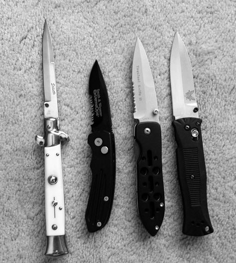 Alistair Caldwell, Knife Aesthetic, Pretty Knives, Cool Swords, Knife Collection, Outdoor Equipment, Cool Knives, Sharp Objects, Pocket Knife