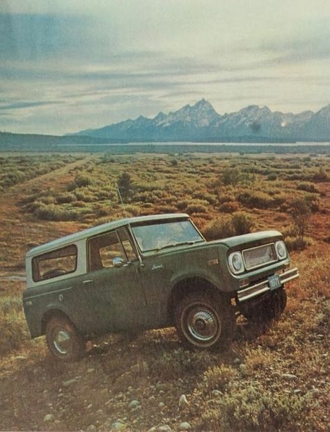 Trucks Scout Aesthetic, Scout Truck, Scout 800, Ih Scout, Motorcycle Camping Gear, International Harvester Scout, Jackson Wy, Motorcycle Camping, International Scout