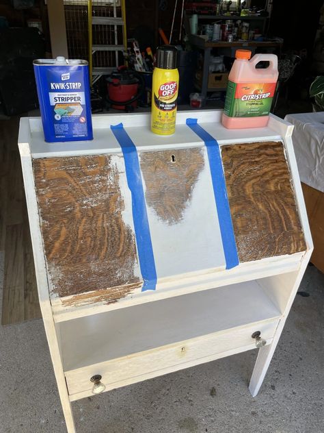 How To Use Citrus Strip Paint Remover, Easiest Way To Strip Paint From Wood, Citrus Strip Paint Remover, Stripping Paint From Wood Furniture, Paint Stripping Furniture, Furniture Stripping Diy, Best Furniture Stripping Product, Best Paint Stripping Products, Citristrip Tips Furniture