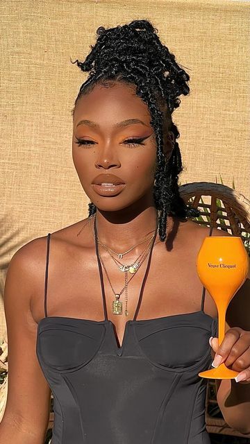 UCHE NATORI on Instagram: "@wildernesshq with @hourglasscosmetics 🥂" Uche Natori, Black Success, Brown Skin Makeup, Dark Skin Makeup, Braids Wig, Pretty Makeup, Brown Skin, Beauty Inspiration, Makeup Inspo