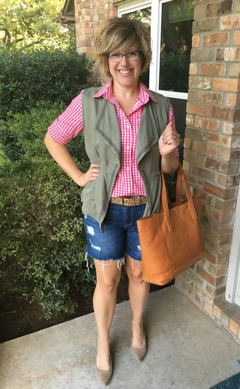 How to dress for fall in warm weather Kids Go To School, Fall Work Outfits, Cognac Bag, Feels Like Fall, Noonday Collection, Neutral Accessories, Dress For Fall, Cassie Skirt, Go To School