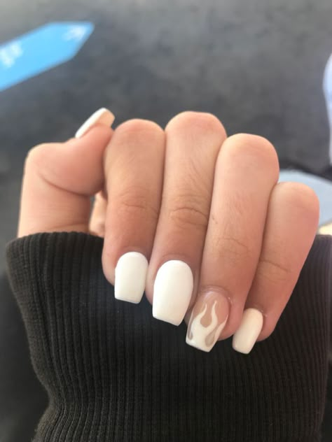 Cute Basic Nails Acrylic Coffin Short, Cute White Nails Acrylic Coffin With Design, Flame Nails Acrylic Coffin, White Nails With Fire Design, White Coffin Tip Nails, White Acrylic Nails Flame, Nails Acrylic Basic Design, Cute Short Nails White Design, Cute Short Acrylic Nails White With Designs