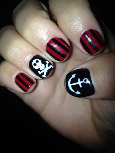 Pirate Nails Pirate Costume Nails, Halloween Pirate Nails Design, Captain Hook Nails, Pirate Nails Design Simple, Pirate Halloween Nails, Pirate Theme Nails, Halloween Pirate Nails, Pirate Manicure, Pirate Themed Nails