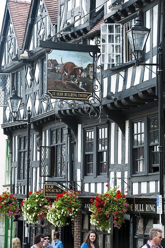 Ludlow Shropshire British Pub, Old Pub, British Countryside, England And Scotland, England Uk, English Countryside, England Travel, Old Buildings, Uk Travel