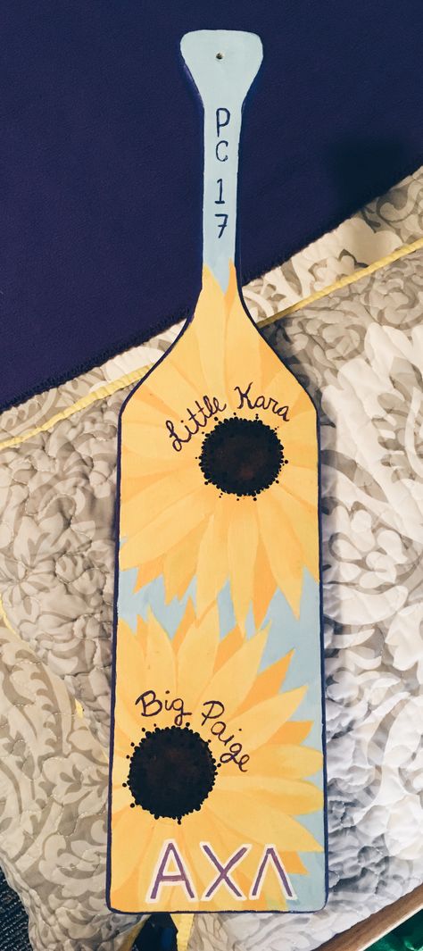 big little paddle Paddle Sorority Big, Canvas Sorority, Tattoos Architecture, Big Little Paddles, Phi Sigma Pi, Paddle Ideas, Outdoors Quotes, Delta Zeta Sorority, Recruitment Sorority