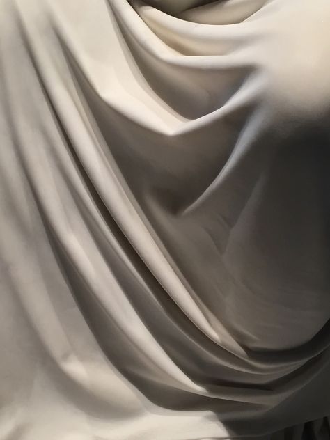 Fabric Lighting Reference, Fabric Study Reference Photo, Fabric Art Reference, Fabric Reference Photo, Fabric Folds Drawing, Fabric Folds Reference, Draped Fabric Reference, Draped Cloth Drawing, Draping Fabric Reference