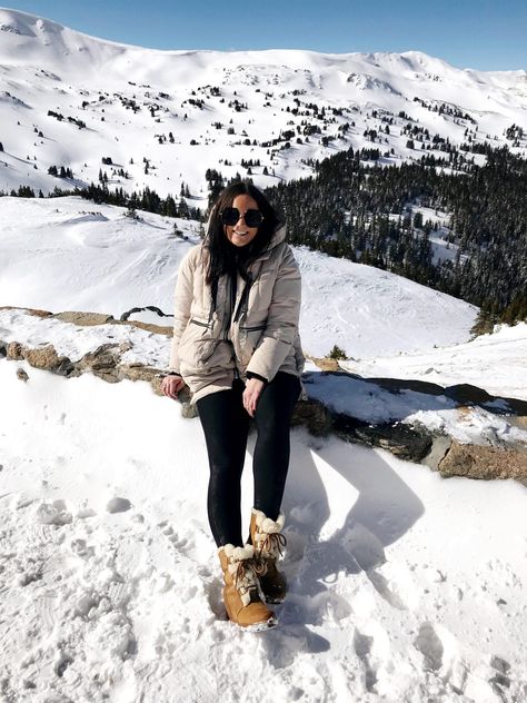 Winter Outfit Ideas for Colorado & What to Pack Vail Colorado Winter Outfits, Sorel Boots Outfit, Vail Colorado Winter, Winter Park Colorado, Outfit Dinner, Colorado Outfits, Colorado Winter, Snow Outfit, Skiing Outfit