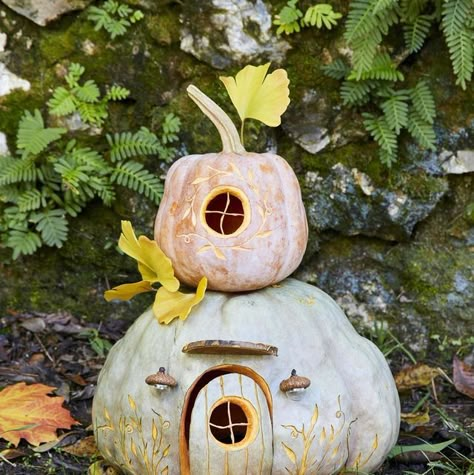 Fairy Garden Pumpkin, Kids Pumpkin Carving, Pumpkin Carving Tips, Pumpkin Fairy House, Pumpkin Fairy, Creative Pumpkin Carving, Pumpkin Carving Ideas, Pumpkin House, Halloween Pumpkin Designs