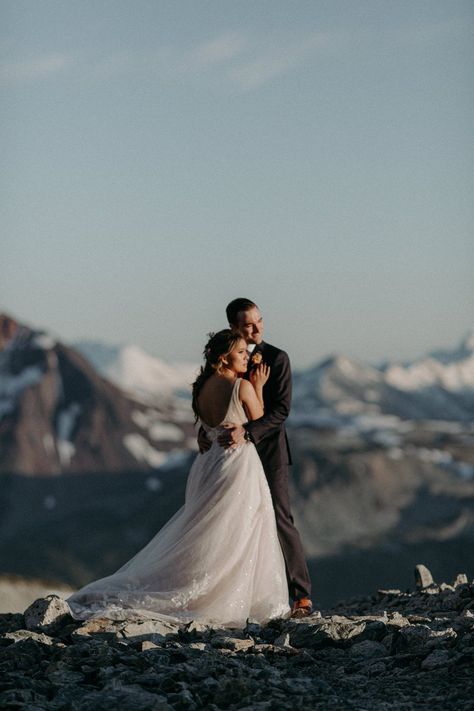 An Action-Packed Whistler Elopement Adventure Whistler Elopement, Adventure Jeep, Pnw Elopement, 70s Nostalgia, Ski Town, Rainbow Mountain, Helicopter Tour, Outdoor Lover, Perfect Weather