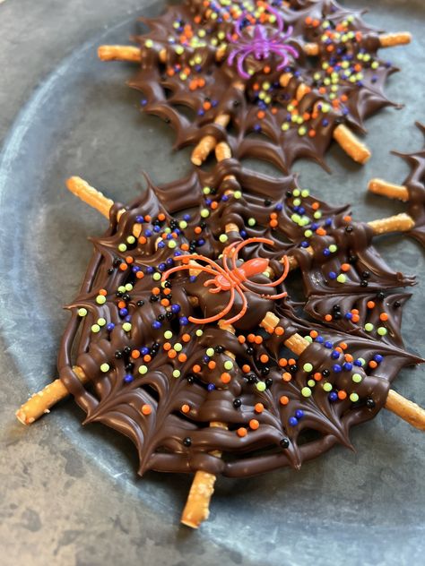 Chocolate Pretzel Spider Webs — Miss Annie's Home + Kitchen Pretzel Spider Webs, Christmas Crock, Walnut Whip, Air Fryer Recipes Appetizers, Simple Decorating, Halloween Sprinkles, Halloween Treats Easy, Dump Meals, Favorite Cookbooks