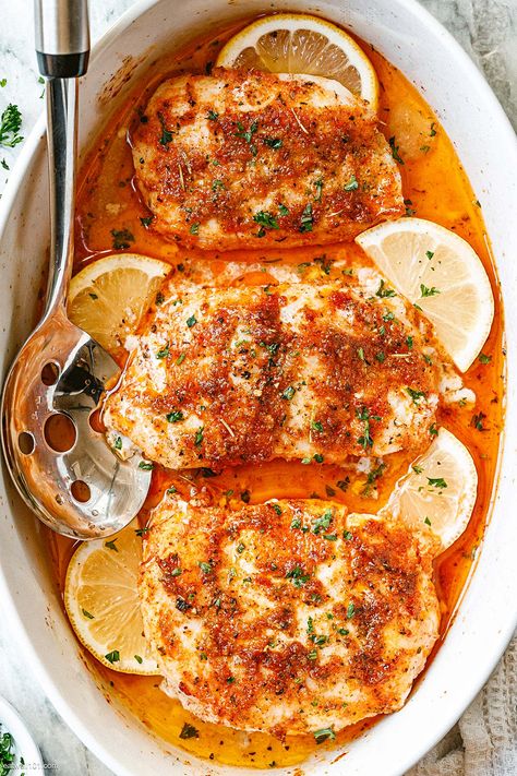 Lemon Garlic Baked Cod - #recipe by #eatwell101 - https://www.eatwell101.com/baked-cod-recipe Cod Recipes Oven, Baked Cod Fillets, Cod Fillet Recipes, Oven Baked Cod, Healthy Eating Books, Garlic Baked, Baked Cod Recipes, Cod Fillets, Cod Fish Recipes