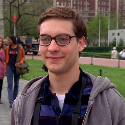 Spider Man 2002, Peter Parker Icon, Spider Man Trilogy, Tobey Maguire, Film Icon, Spiderman 3, New Photos Hd, Man Icon, Original Trilogy